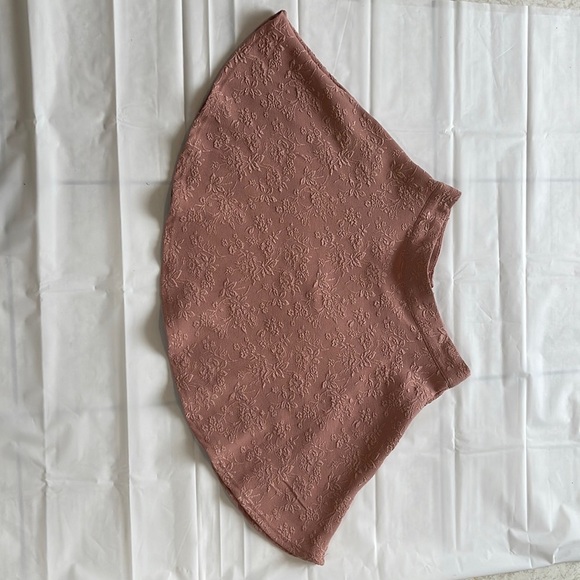 Forever 21 women’s embroidered skirt - Picture 1 of 6